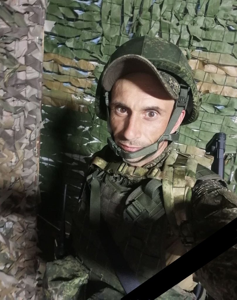 Мадян Давыд с лентой.jpg Мадян Давыд с лентой.jpg