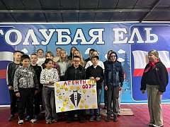 В выходные в лагерь «Голубая ель» заехали дети
