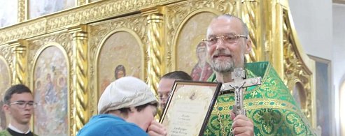 Работники аркадакского храма  награждены архиерейскими грамотами