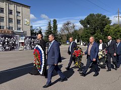Дню памяти и скорби посвящался митинг на городской площади