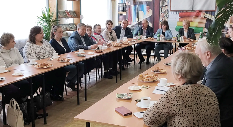 Николай Панков в Аркадаке встретился с семьями военнослужащих