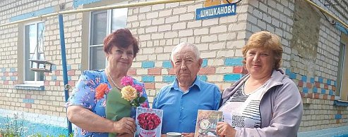 Сельский ветеран  Анатолий  Зенин - живой пример преданности родной земле 