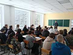 Встреча со спасателем вдохновила аркадакских студентов продолжить путь к высшему образованию