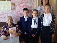В День пожилого человека  аркадакцы принимали поздравления