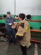 Юбилей пожарной охраны в России огнеборцы Аркадака обозначили экскурсиями для детей