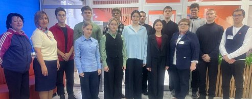 О профессиях сферы IT рассказали аркадакским старшеклассникам специалисты Кадрового центра