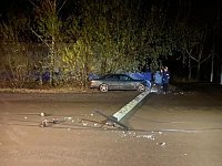 Житель Аркадака на Мерседесе ухитрился повредить четыре опоры ЛЭП