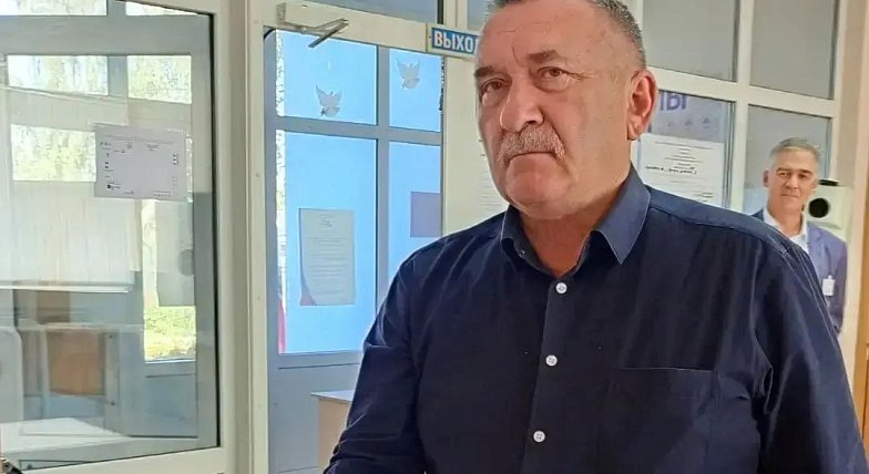 На своем избирательном участке проголосовал Василий Кравцов