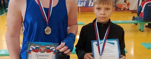 Новогодний турнир боксёров прошёл для аркадакцев успешно
