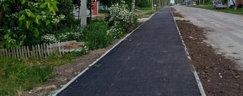 На улице Степана Разина - новый тротуар