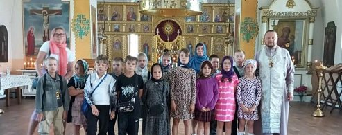 В Аркадакском храме школьники прикоснулись к  православной культуре