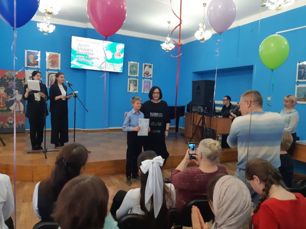 Пётр Остроущенко.jpg Пётр Остроущенко.jpg