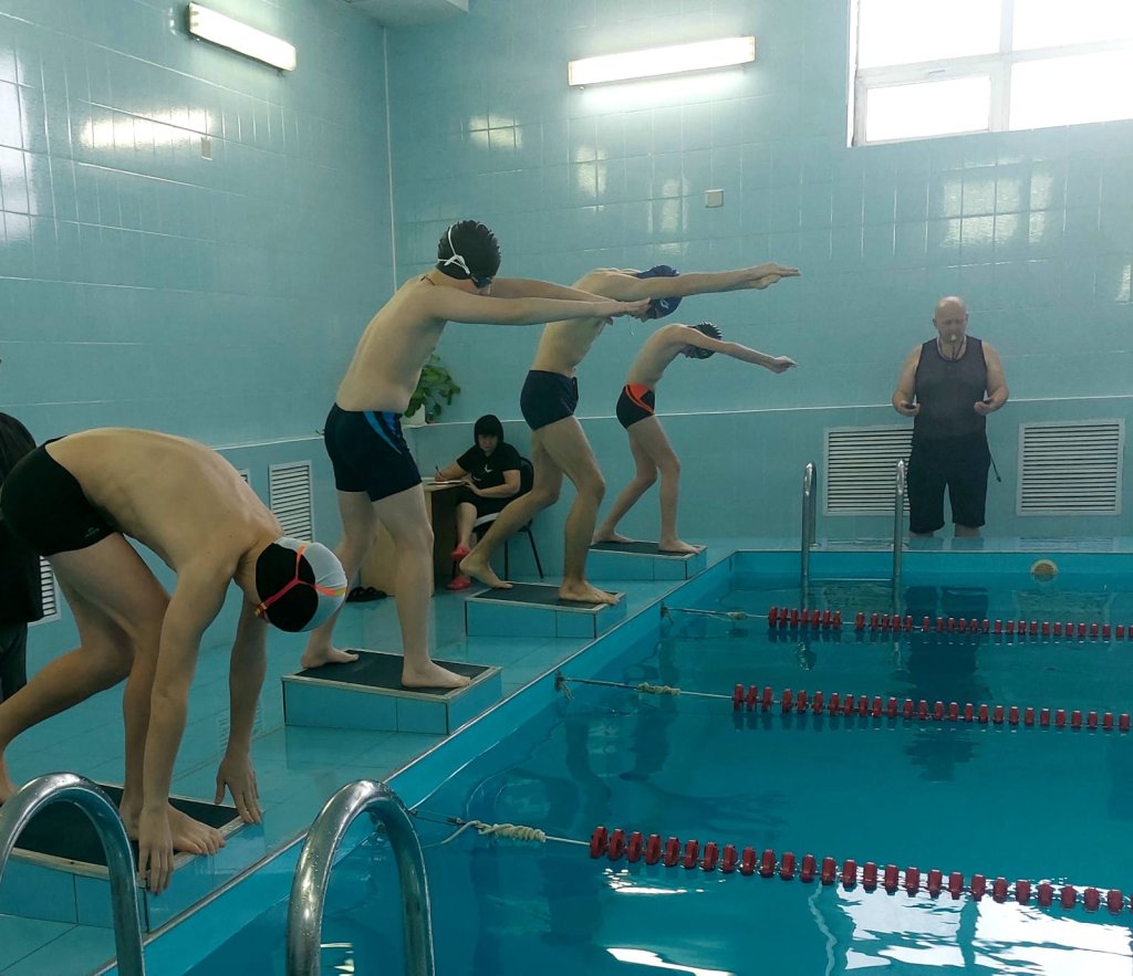 Занятие в секции плавание.jpg