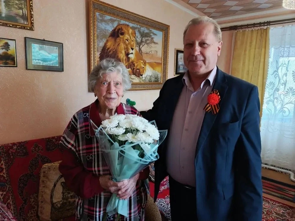 поздравления с праздником1.jpg