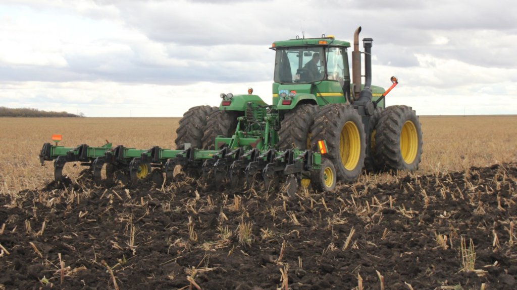 вспашка зяби.jpg