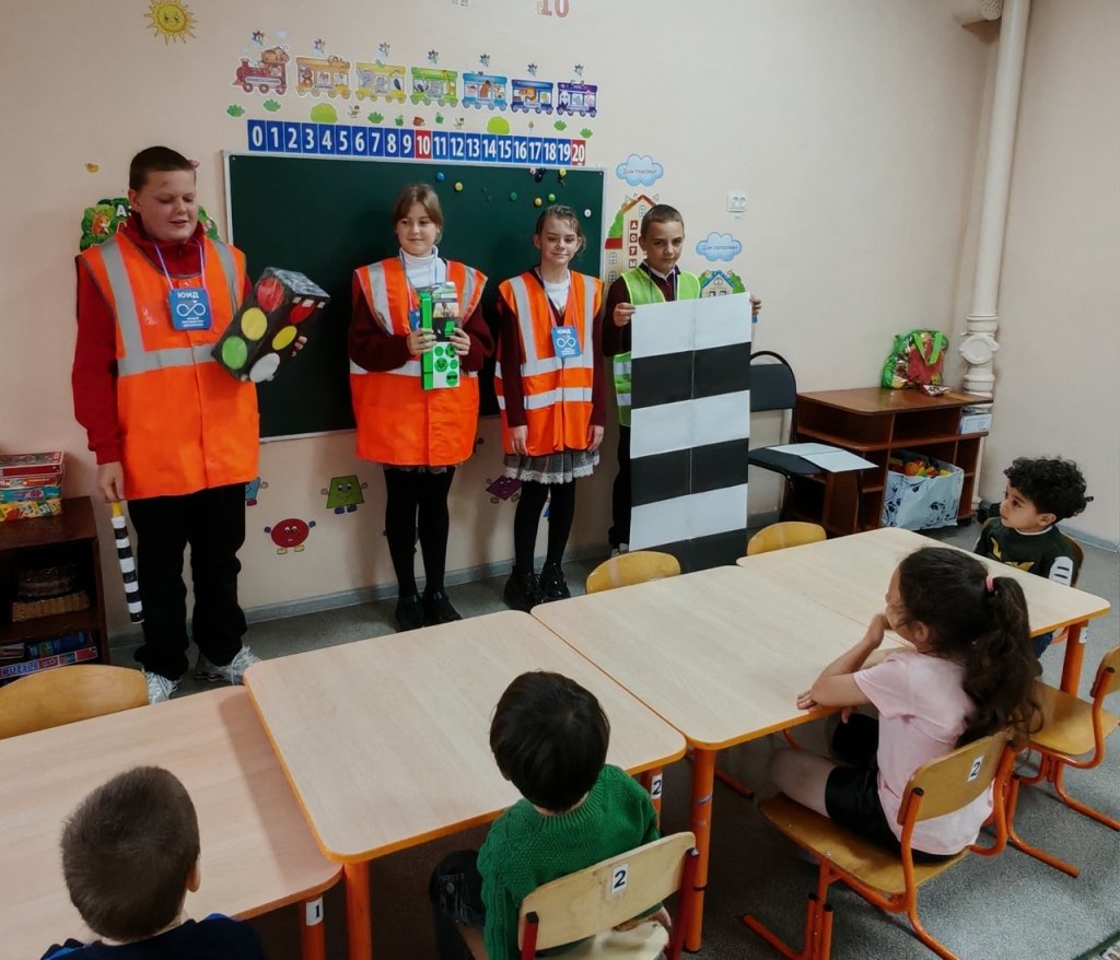 новосельские юные1.jpg новосельские юные1.jpg