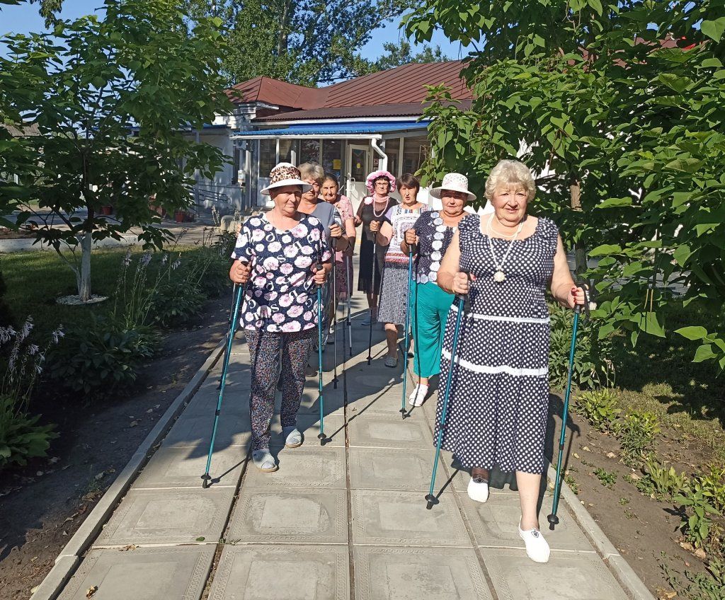 В районном Центре соцобслуживания побывали пенсионеры из посёлка  Октябрьский — «Аркадак», новости