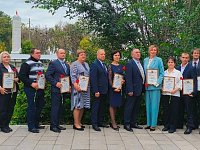 Сегодня состоялось торжественное событие - обновили районную Доску почёта