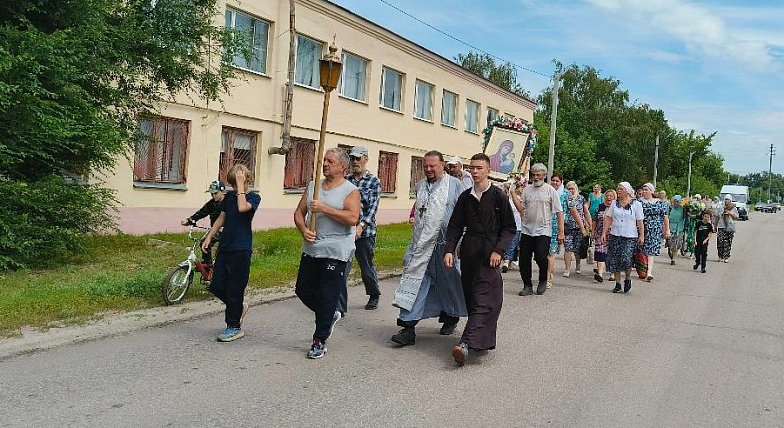 Многодневный крестный ход пройдёт через Аркадакское благочиние