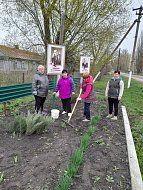 В Красном Знамени провели очередную уборку в общественных местах