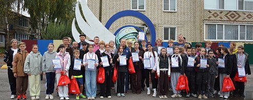 Юные аркадакцы пробежали 1000 метров в честь Дня города