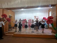 Воспитанники и преподаватели  Детской школы искусств порадовали земляков праздничным концертом "Этот День Победы"