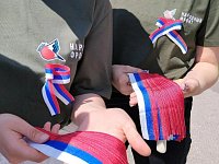 Саратовская молодежь раздала более 1000 ленточек ко Дню России  