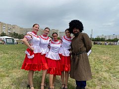 Аркадакский хореографический коллектив принял участие в казачьем фестивале