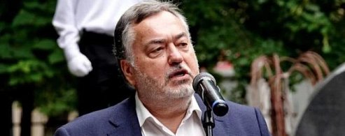 Саратовцы передают государству гаражи, мешающие реконструкции авиационного техникума