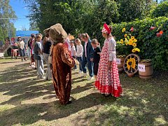 В Аркадаке на Медовый Cпас провели фольклорный праздник