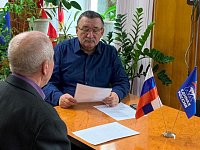 Депутат областной думы Василий Кравцов провел прием граждан