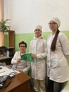 Аркадакские терапевты принимали поздравления