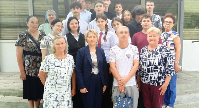 Аркадакцы пообщались с защитником Родины