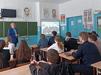 Аркадакские десятиклассники познакомились с перспективами профессии врача