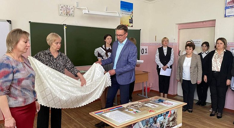 Парту Героя в честь погибшего на СВО бойца открыли в аркадакской школе