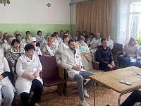 Работники районной больницы посетили Духовницкую больницу с целью обмена опытом