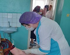 В Малиновке побывали специалисты Аркадакской районной больницы и Центра соцобслуживания населения