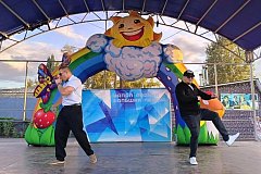 В микрорайоне молочно-консервного комбината  прошёл праздник «Любимый уголок», приуроченный к Году единства народов России