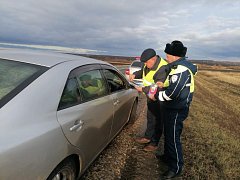 В Аркадакском районе сотрудники Госавтоинспекции провели с водителями беседы на трассе