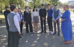 Сотрудники районного Центра соцобслуживания населения провели информационную акцию для школьников