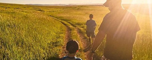 Особенности воспитания детей в селе Львовка: как отцы влияют на будущее сыновей и дочерей