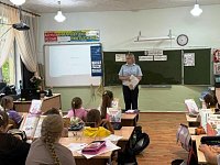 В Аркадаке автоинспекторы проводят уроки для младших школьников городских школ