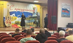 Аркадакские артисты выступили перед участниками спецоперации в военном госпитале