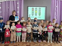 Аркадакским дошкольникам рассказали о правилах поведения на пешеходных переходах