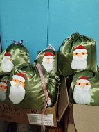 Жители Малиновки и Ольшанки собрали новогодние посылки бойцам