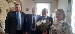Поздравления с Днем защитника Отечества принимает столетний ветеран из Аркадакского района