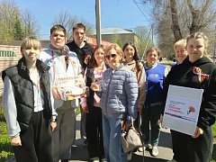Аркадакцы присоединились к акции «Красная гвоздика»