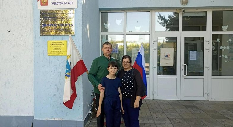 Дети на выборах в Аркадакском районе делают первые шаги к гражданственности