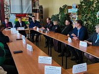 Рассмотрены вопросы укрепления межнационального мира и согласия