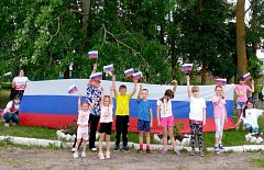 В Аркадакском районе идёт акция «Флаги России»